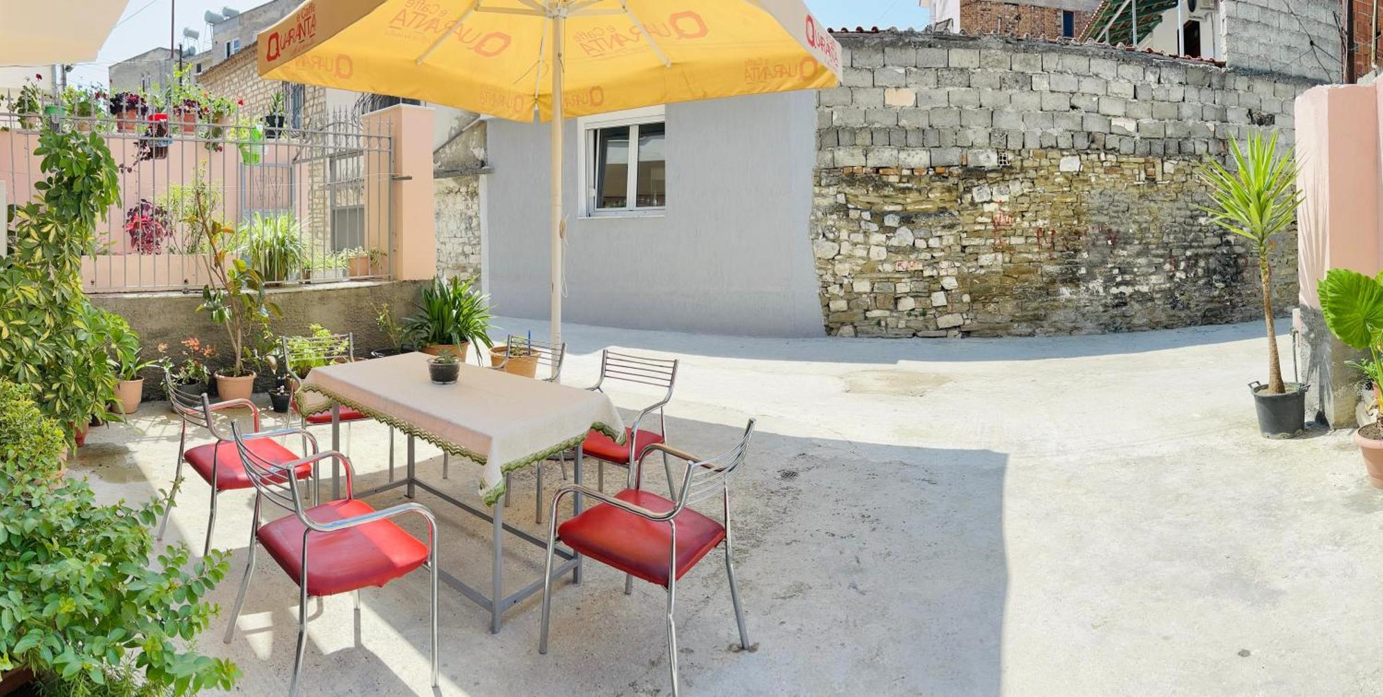 Villa Ensalv Berat - Apartment - Room - Penthouse المظهر الخارجي الصورة