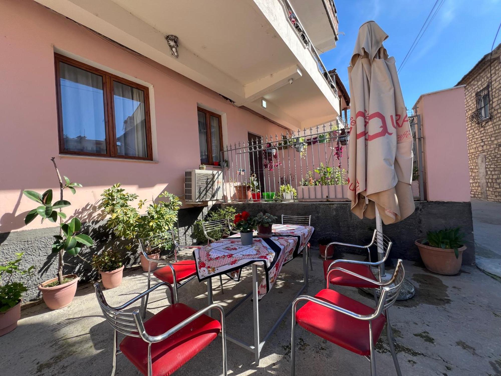 Villa Ensalv Berat - Apartment - Room - Penthouse المظهر الخارجي الصورة