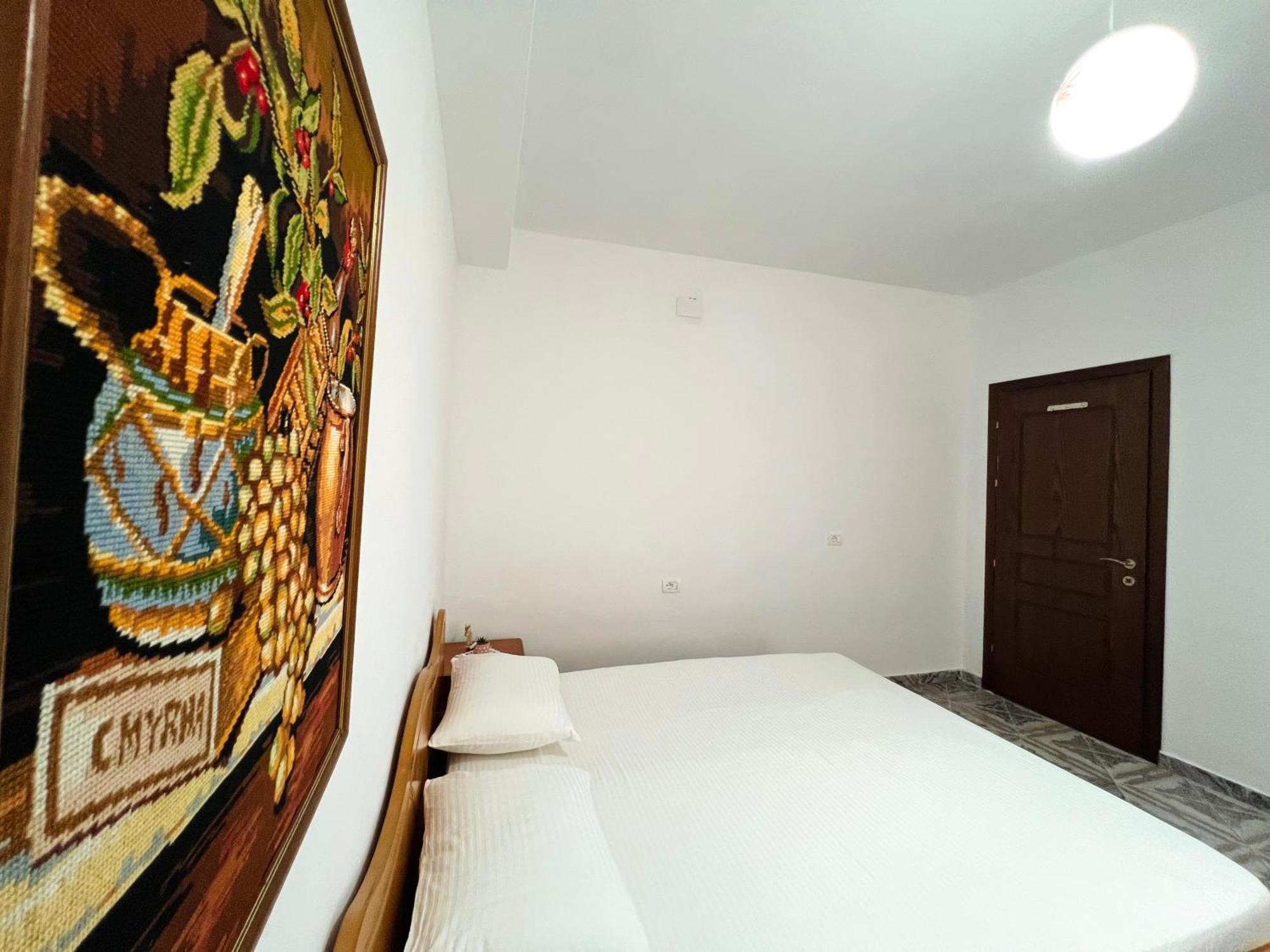 Villa Ensalv Berat - Apartment - Room - Penthouse المظهر الخارجي الصورة