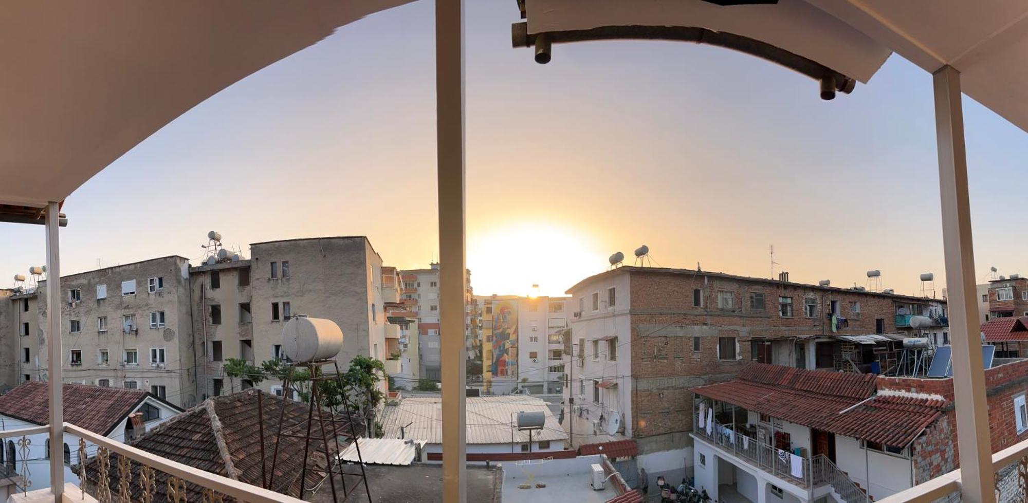 Villa Ensalv Berat - Apartment - Room - Penthouse الغرفة الصورة