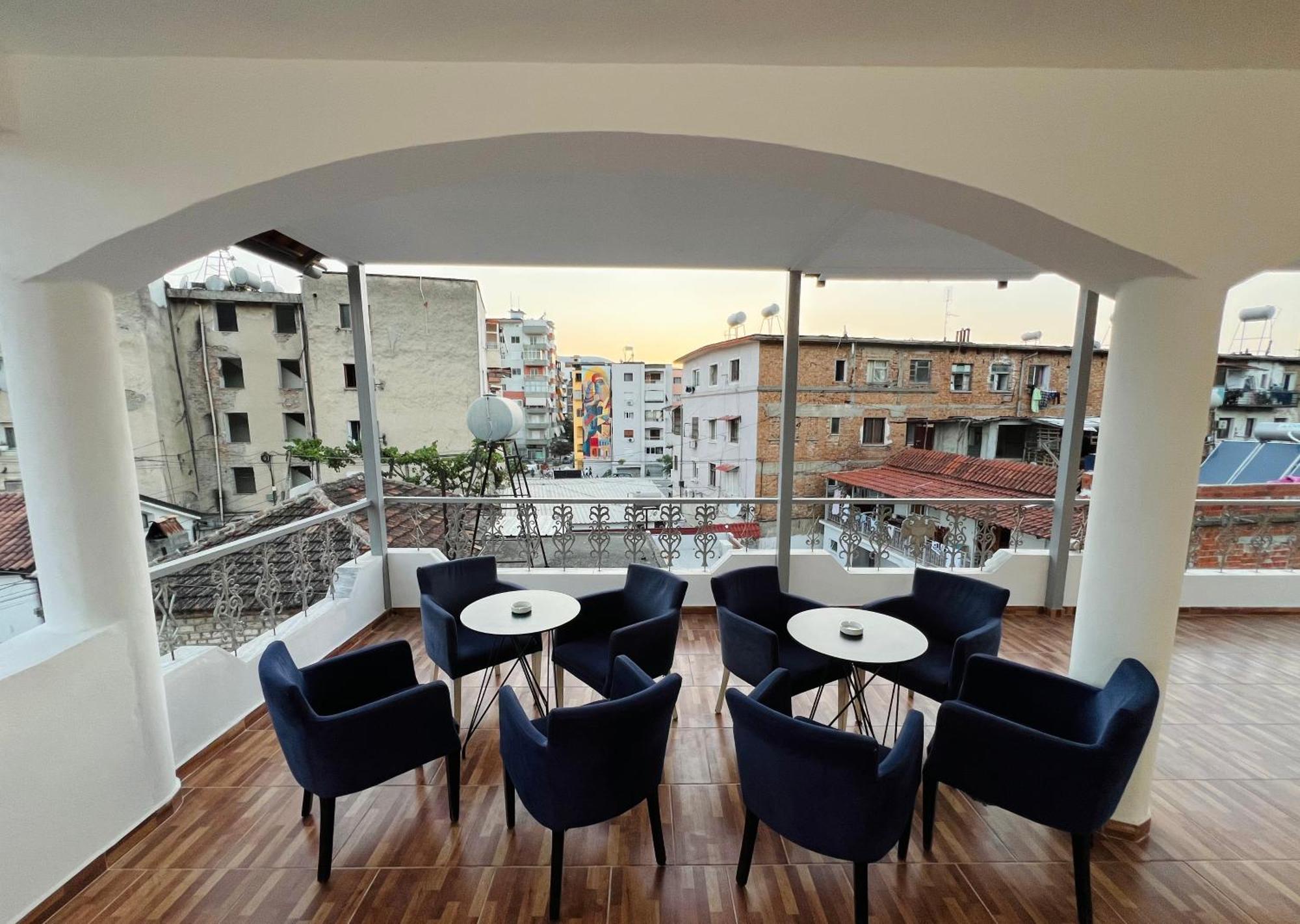 Villa Ensalv Berat - Apartment - Room - Penthouse المظهر الخارجي الصورة