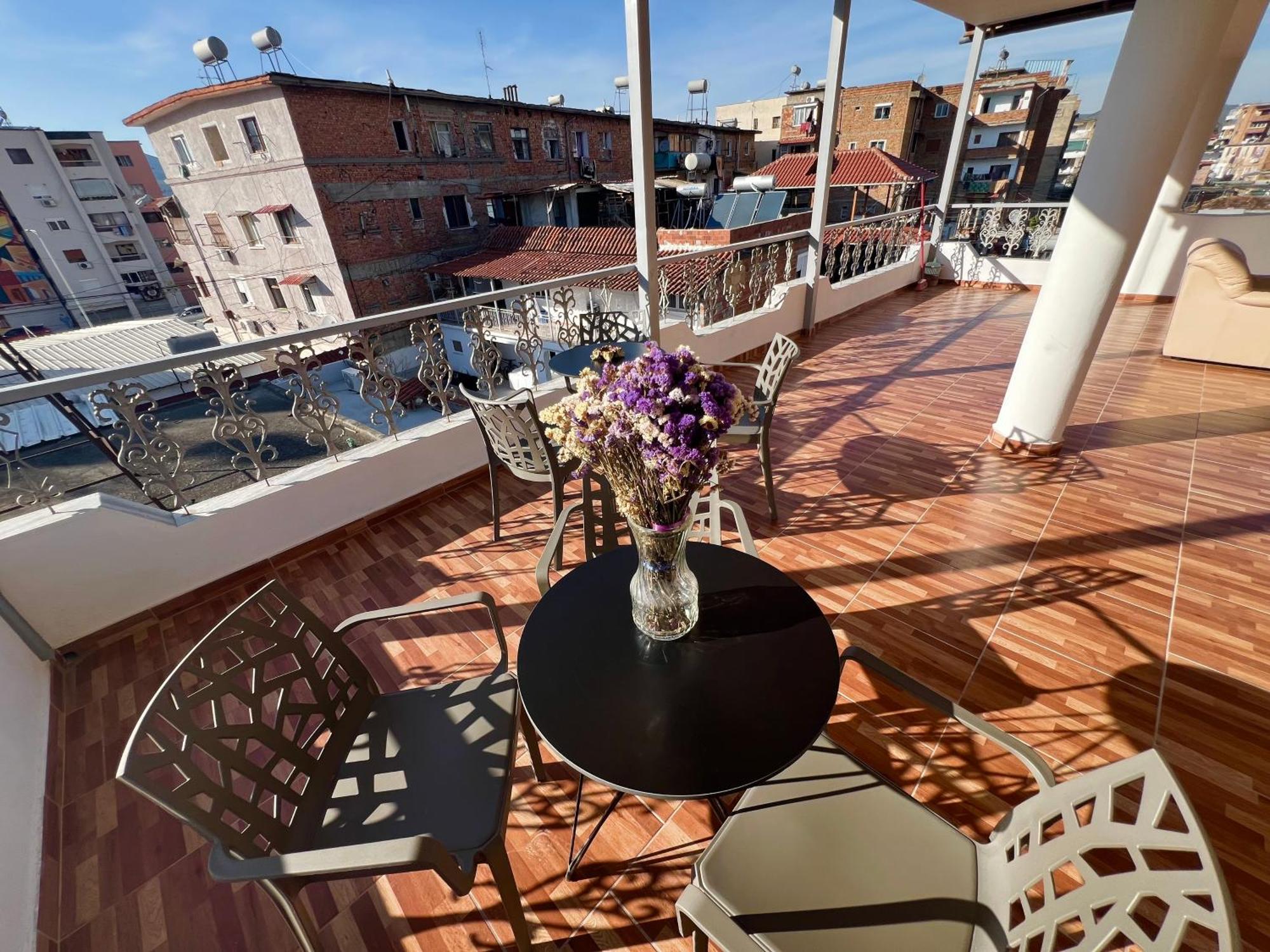 Villa Ensalv Berat - Apartment - Room - Penthouse المظهر الخارجي الصورة