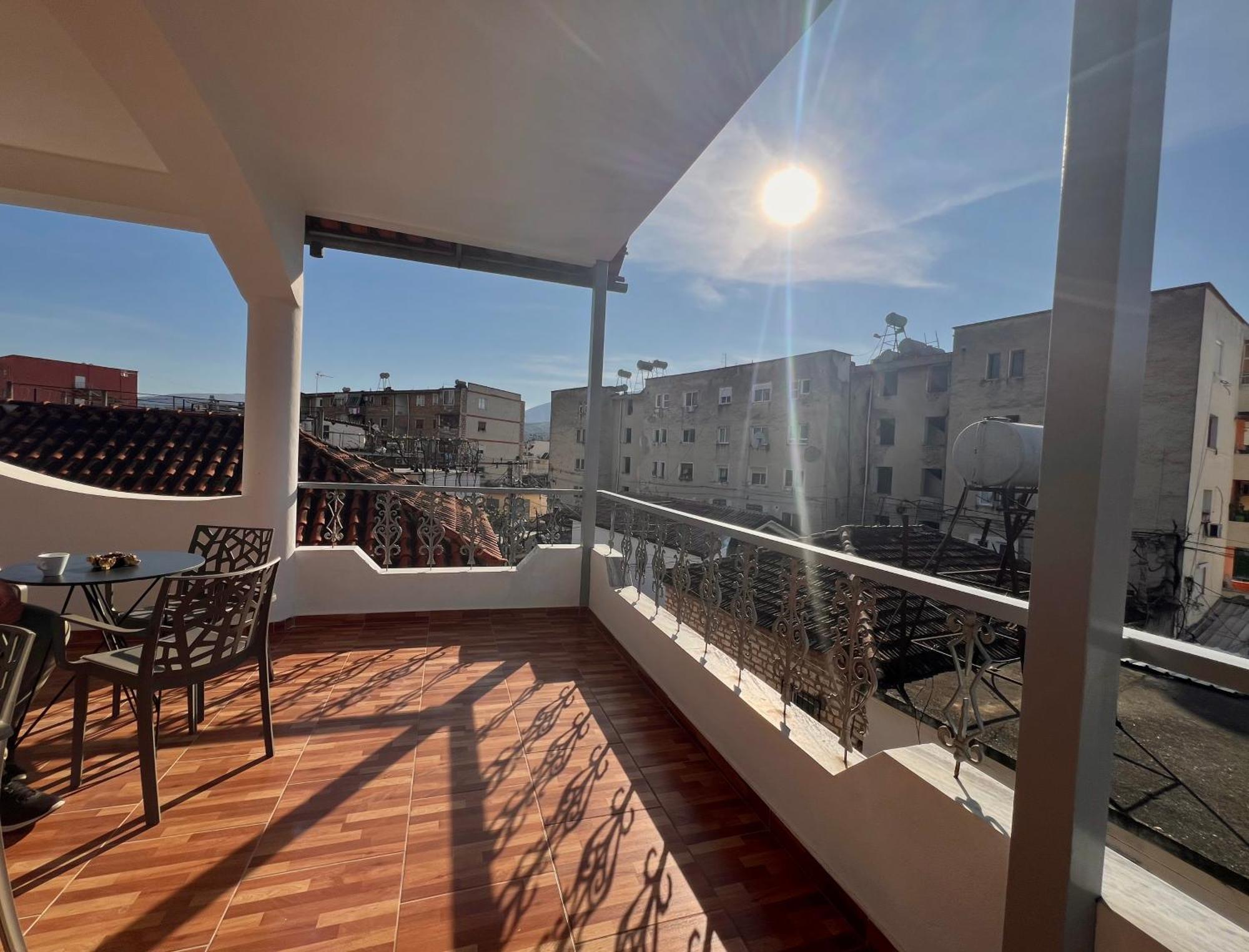 Villa Ensalv Berat - Apartment - Room - Penthouse المظهر الخارجي الصورة